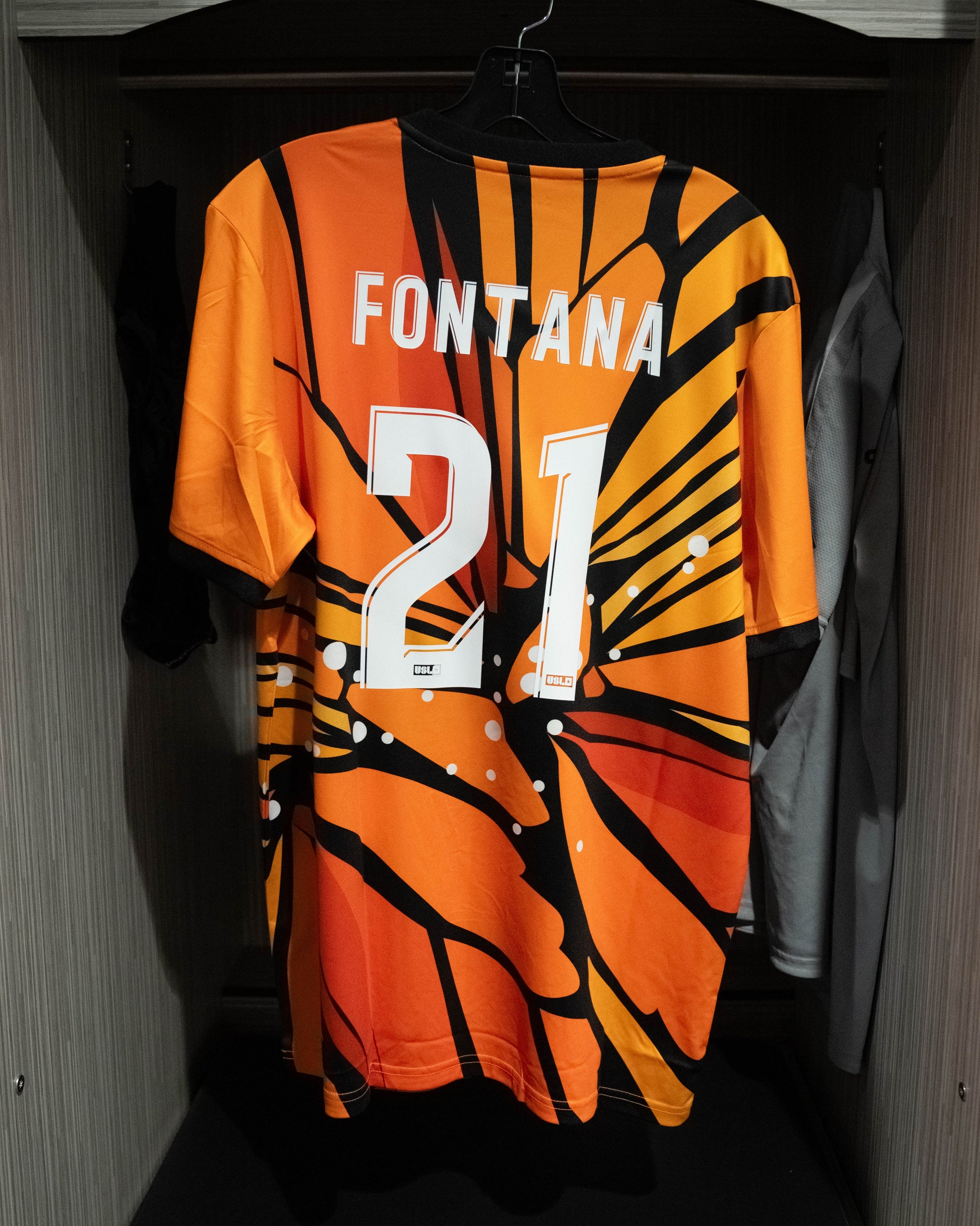 Monarch Jersey Auction - #21 Anthony Fontana